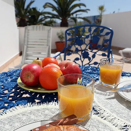 A72 - Colas Place In Apartment Lagos