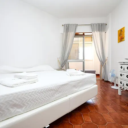 A72 - Colas Place In Apartment Lagos